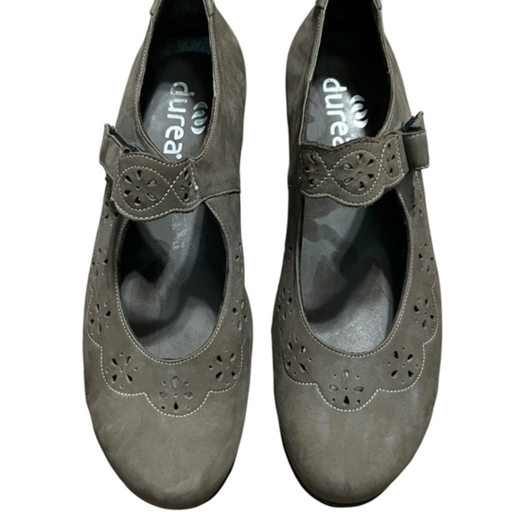 Durea Tan Short Heal Mary Jane Slip on Shoes Size 6